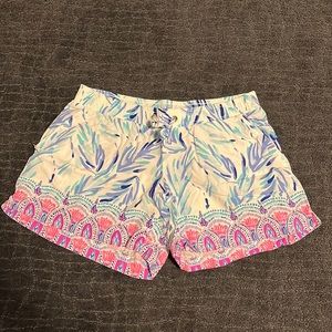 Lilly Pulitzer Linen Shorts. Size extra small.